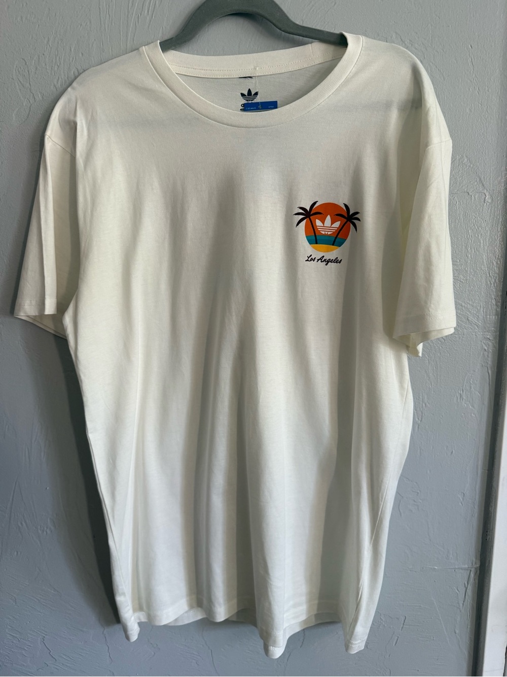 NWT Adidas Originals Los Angeles Palm Tree Graphic T-Shirt Cream Size Large